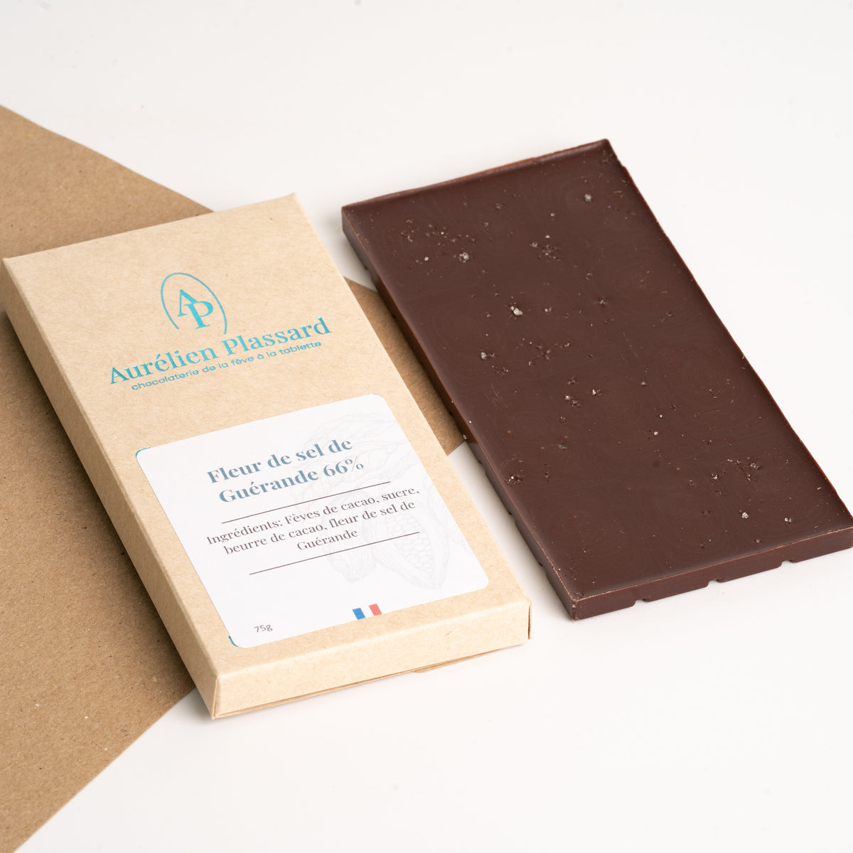 Tablette Noir 66% Fleur de Sel de Guérande 75g | Aurélien Plassard